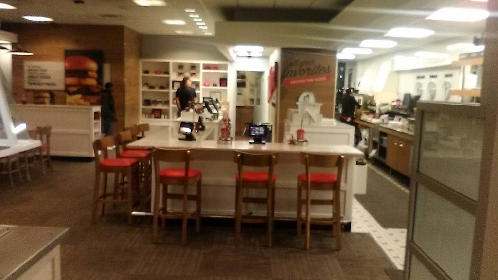 Frischs Big Boy | restaurant | 520 W 5th St, Covington, KY 41011, USA | 8592613276 OR +1 859-261-3276