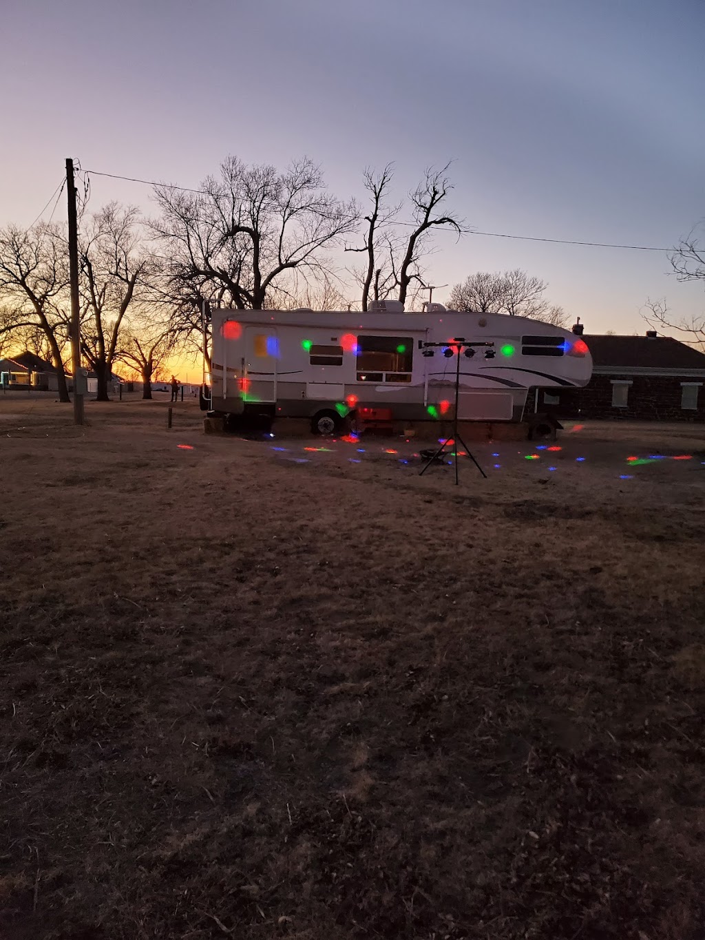 Smoky Hill Entertainment Adventures LLC. | restaurant | 100 N Kansas Ave, Kanopolis, KS 67454, USA | 7854232020 OR +1 785-423-2020