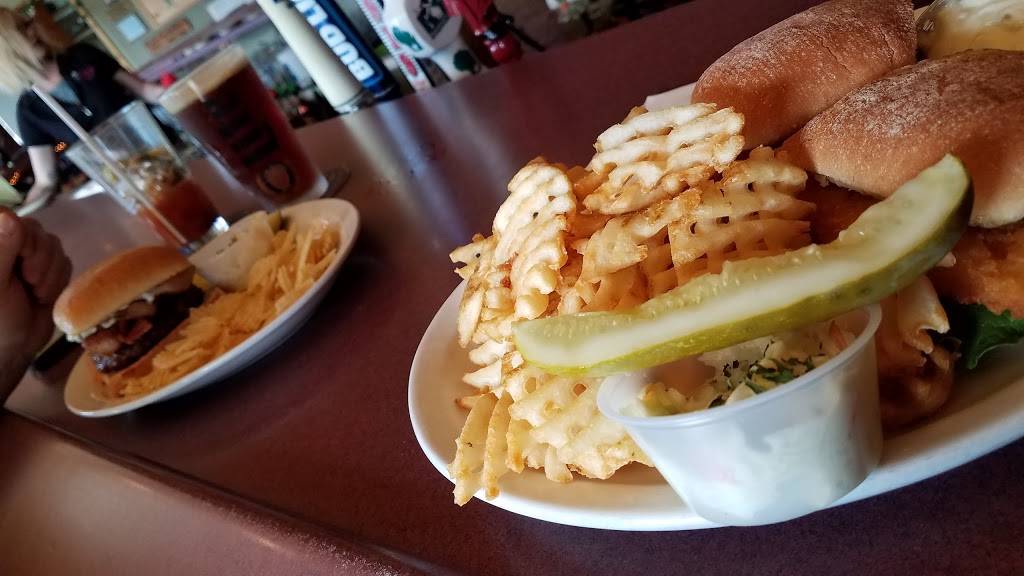 Harbor View | restaurant | 1094 N Lake St, Phillips, WI 54555, USA | 7153392626 OR +1 715-339-2626