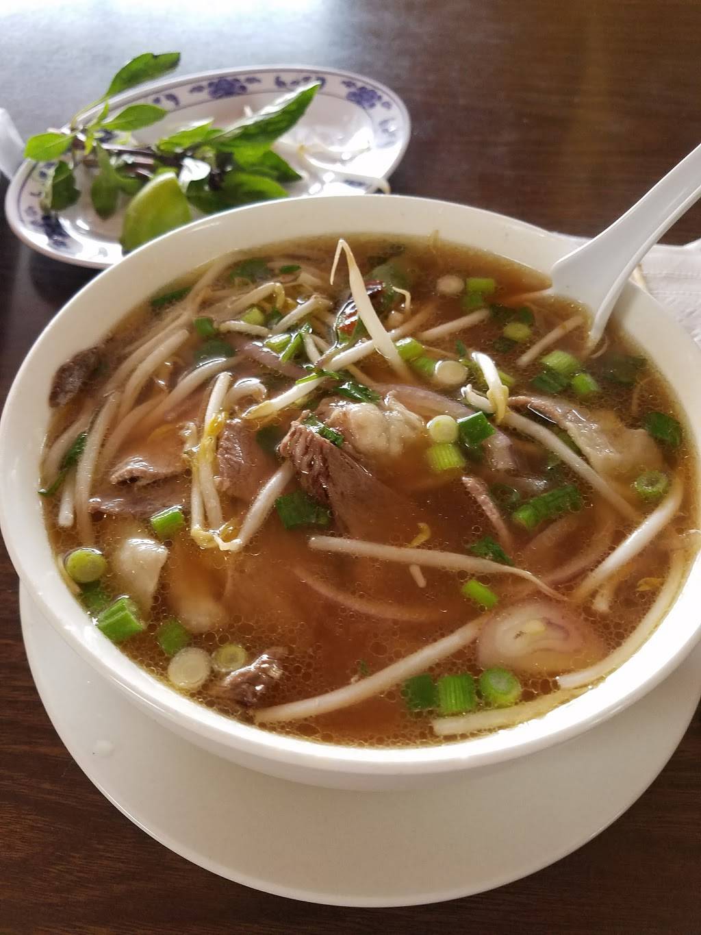 Pho 85 Vietnamese Chinese Restaurant | restaurant | 57075 Twentynine Palms Highway, Yucca Valley, CA 92284, USA | 7603699566 OR +1 760-369-9566
