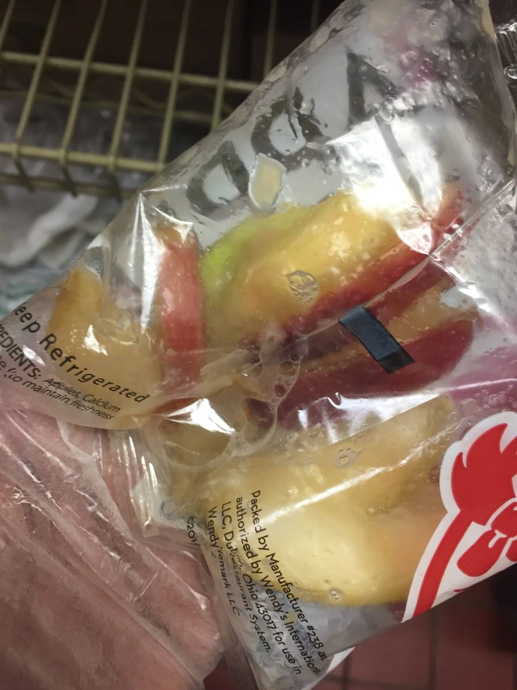 Wendys | restaurant | 315 Washington Ave, Memphis, TN 38103, USA | 9018962958 OR +1 901-896-2958