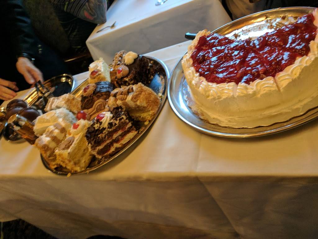 Lord Byron Steak & Seafood House | restaurant | 10 Main St S, Waterdown, ON L0R 2H0, Canada | 9056896648 OR +1 905-689-6648