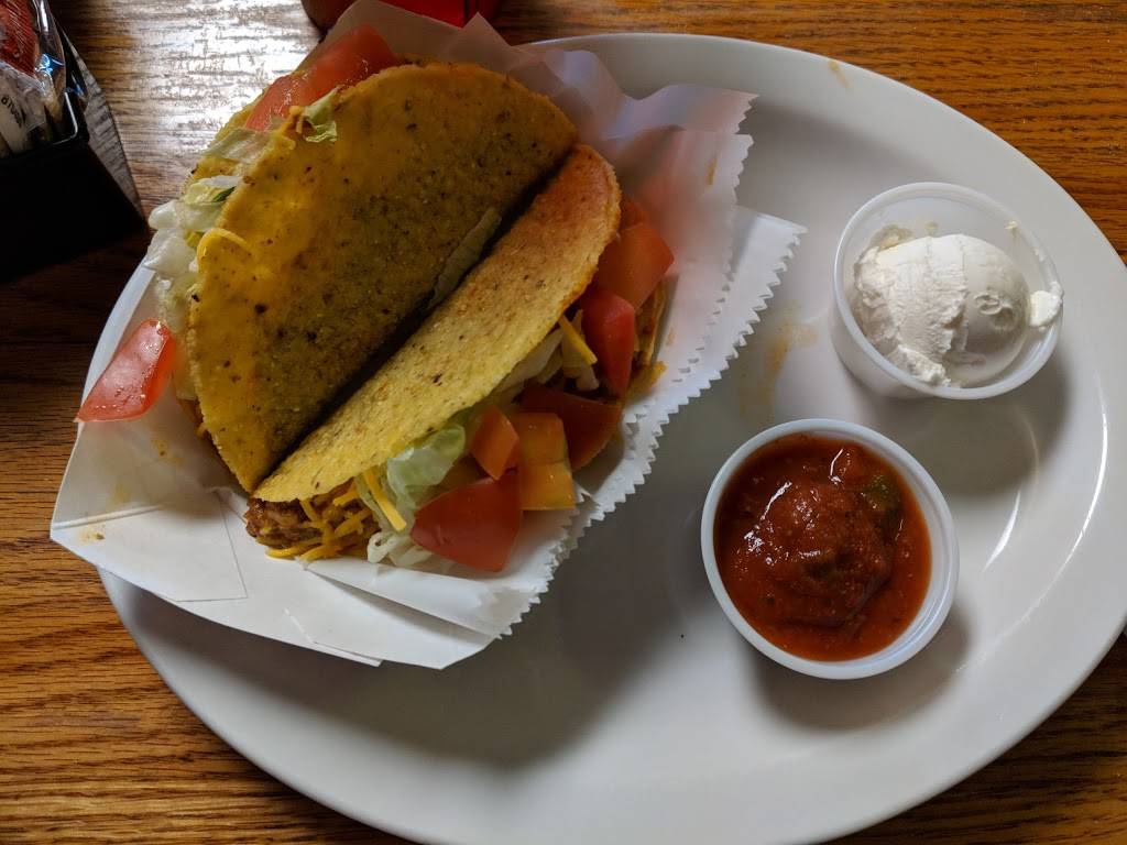 Lantern Pub Family Restaurant | restaurant | 607 E Main St, Ashley, IL 62808, USA | 6184852342 OR +1 618-485-2342