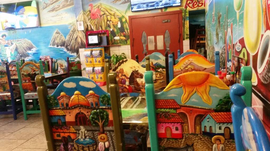 La Canoa | restaurant | 1520 W Lincoln Ave, Milwaukee, WI 53215, USA | 4146451140 OR +1 414-645-1140