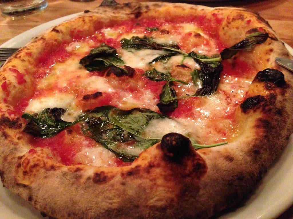 Vero Pizza Napoletana | restaurant | 12421 Cedar Rd, Cleveland Heights, OH 44106, USA | 2162298383 OR +1 216-229-8383