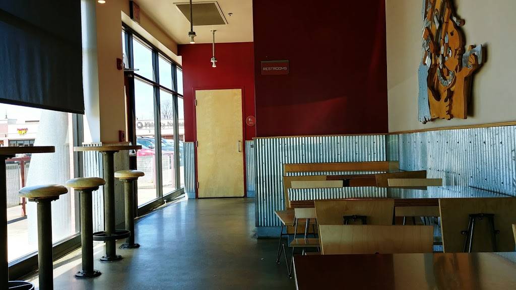 Chipotle Mexican Grill | restaurant | 6230 W 95th St Ste B, Oak Lawn, IL 60453, USA | 7085292100 OR +1 708-529-2100