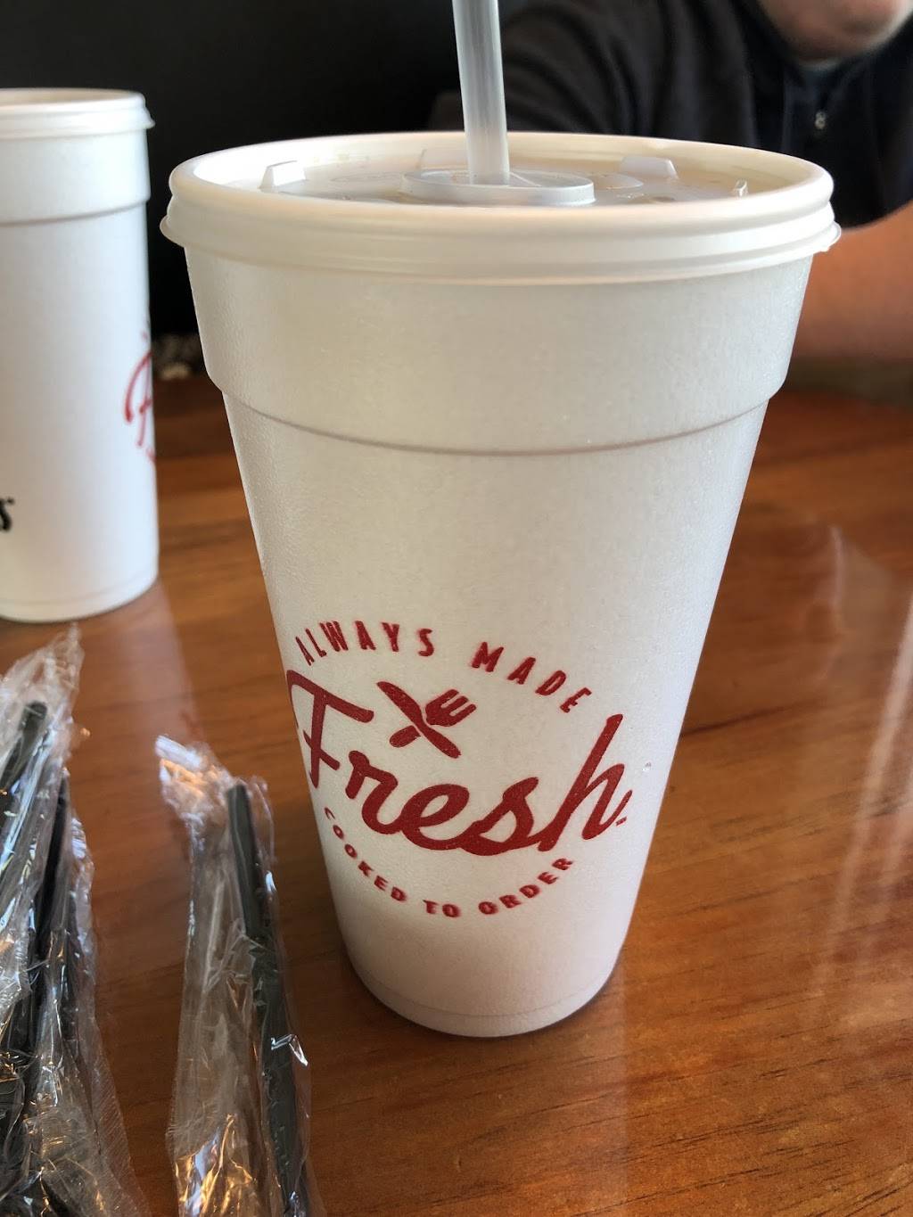 Slim Chickens | restaurant | 7925 S Broadway Ave #100, Tyler, TX 75703, USA | 9035617546 OR +1 903-561-7546