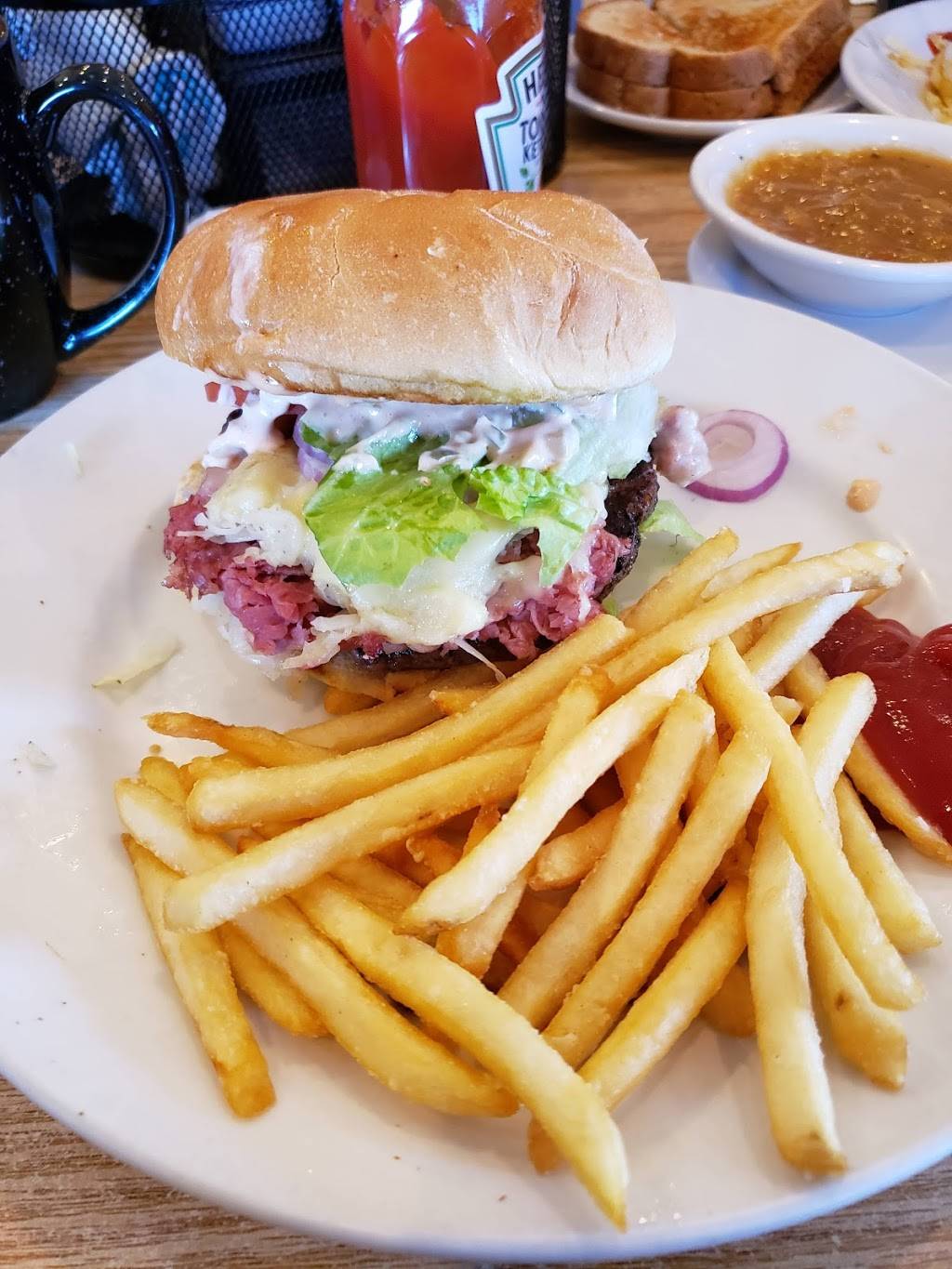 Red Rooster Restaurant | restaurant | 4330 CO-66, Longmont, CO 80504, USA | 9705350889 OR +1 970-535-0889