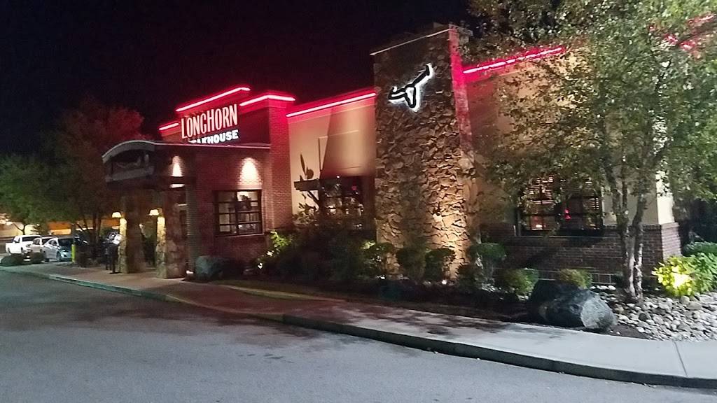 LongHorn Steakhouse | meal takeaway | 850 Hartford Turnpike, Waterford, CT 06385, USA | 8604402881 OR +1 860-440-2881