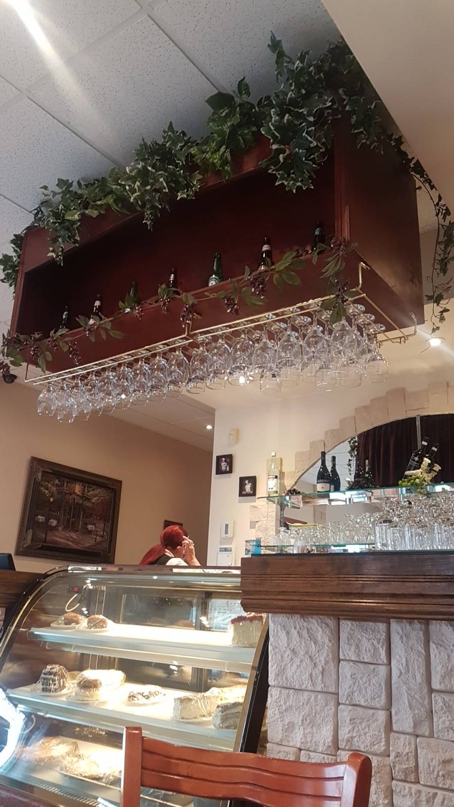 Lachine Arena Pizza & Bar-B-Q | restaurant | 2505 Rue Provost, Lachine, QC H8S 1R2, Canada | 5146376729 OR +1 514-637-6729