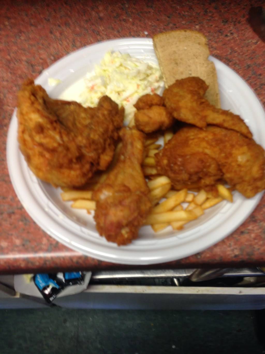 Red Granite Bar & Grill | restaurant | 11420 S County Rd K, Merrill, WI 54452, USA | 7155369391 OR +1 715-536-9391