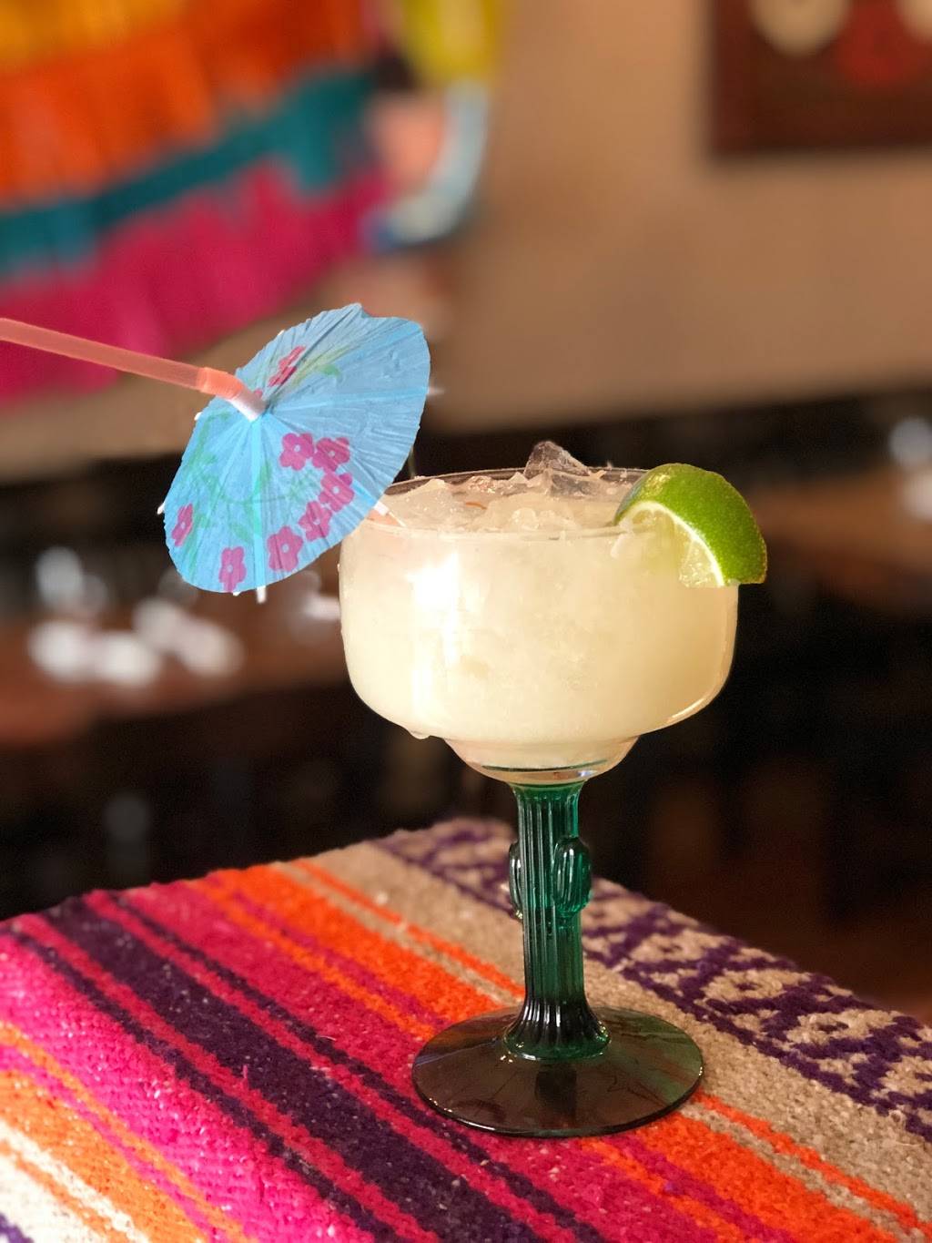 El Sarape | restaurant | 5 Commercial St, Braintree, MA 02184, USA | 7818438005 OR +1 781-843-8005