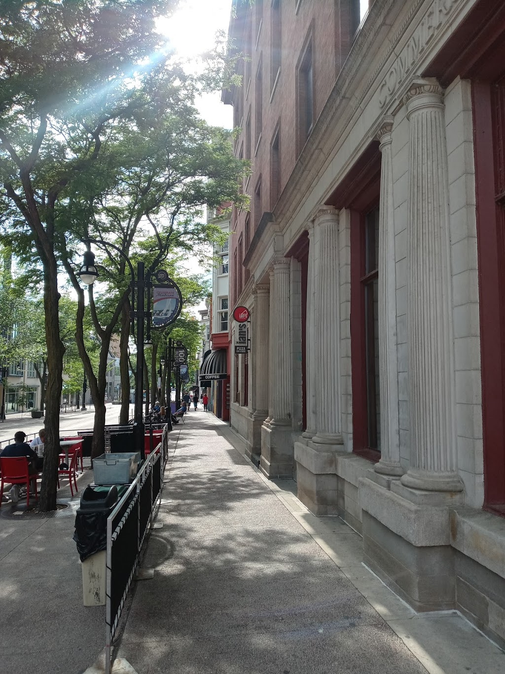 Ians Pizza on State | restaurant | 100 State St, Madison, WI 53703, USA | 6082579248 OR +1 608-257-9248