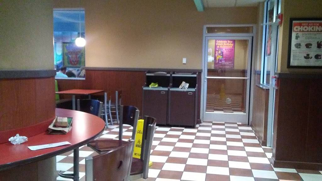 McDonalds | cafe | 1028 McKinley Pkwy, Buffalo, NY 14220, USA | 7168211211 OR +1 716-821-1211