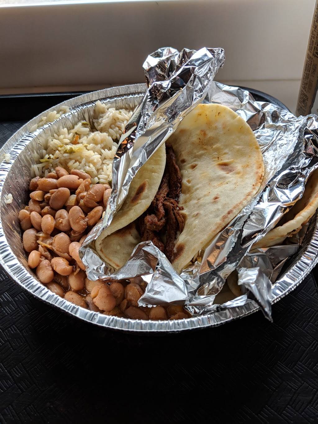 Cafe Rio Mexican Grill | restaurant | 12090 Jefferson Ave, Newport News, VA 23606, USA | 7572490004 OR +1 757-249-0004