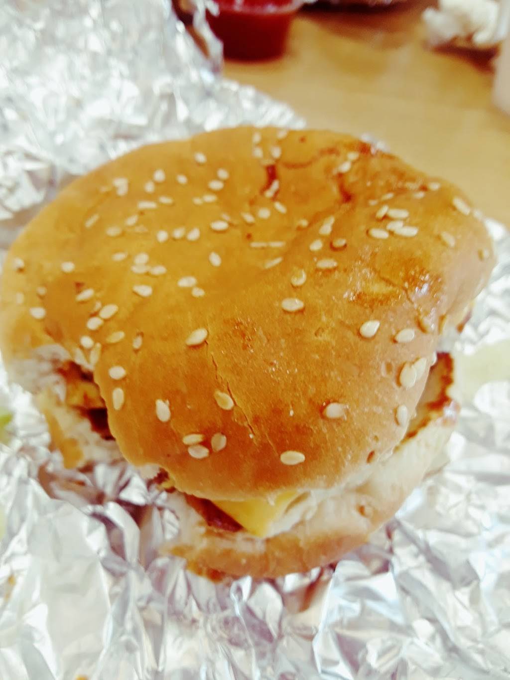 Five Guys | meal takeaway | 15523 WC Commons Way, Midlothian, VA 23113, USA | 8043785466 OR +1 804-378-5466