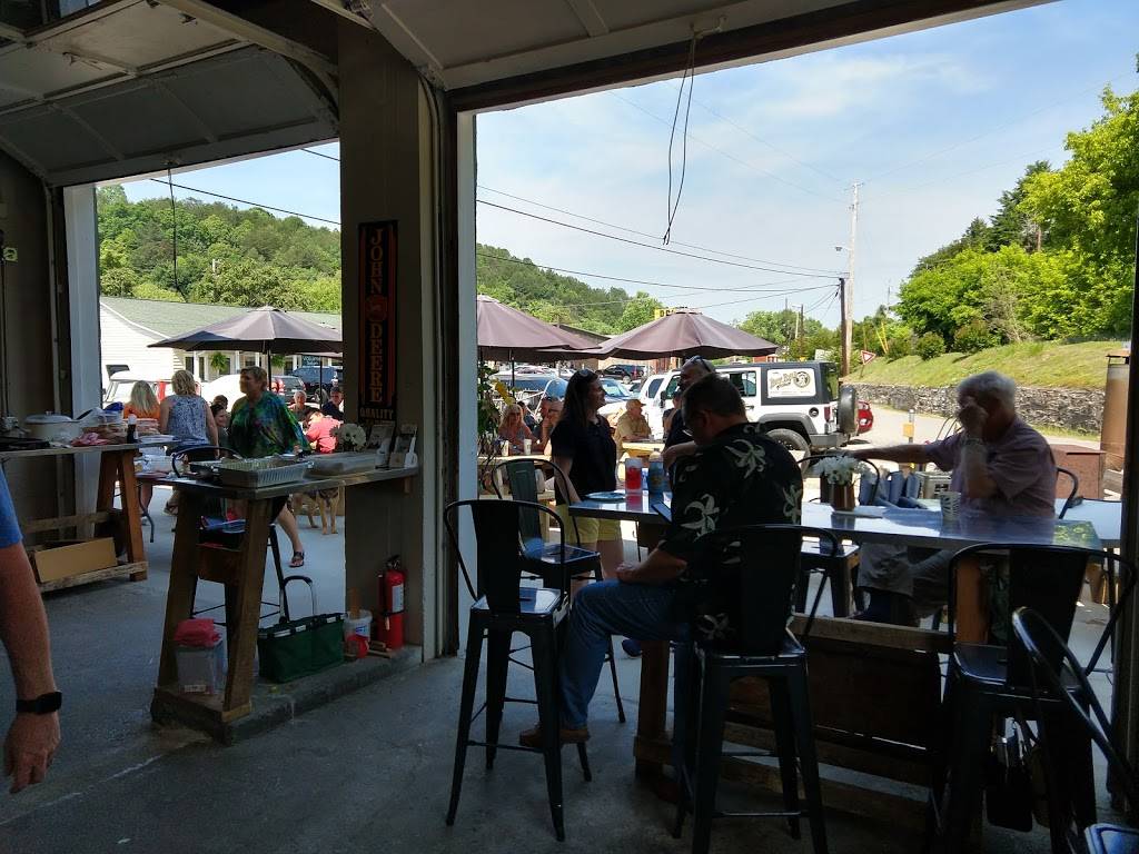 Buck Bald Brewing | restaurant | 160 Ocoee St, Copperhill, TN 37317, USA | 7064317141 OR +1 706-431-7141