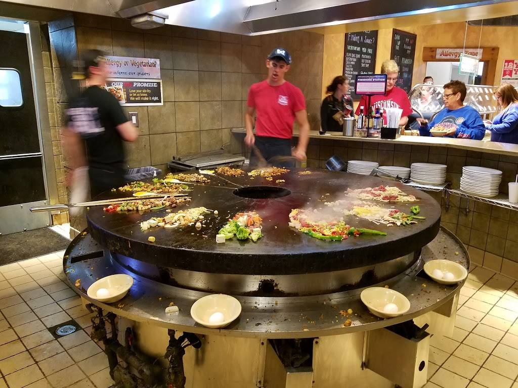 bds Mongolian Grill | restaurant | 221 S Washington St, Naperville, IL 60540, USA | 6304280300 OR +1 630-428-0300