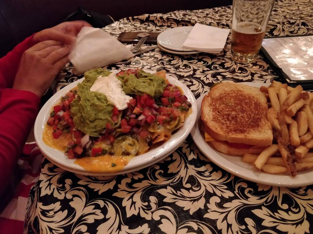 Mad Dog in the Fog | restaurant | 530 Haight St, San Francisco, CA 94117, USA | 4156267279 OR +1 415-626-7279