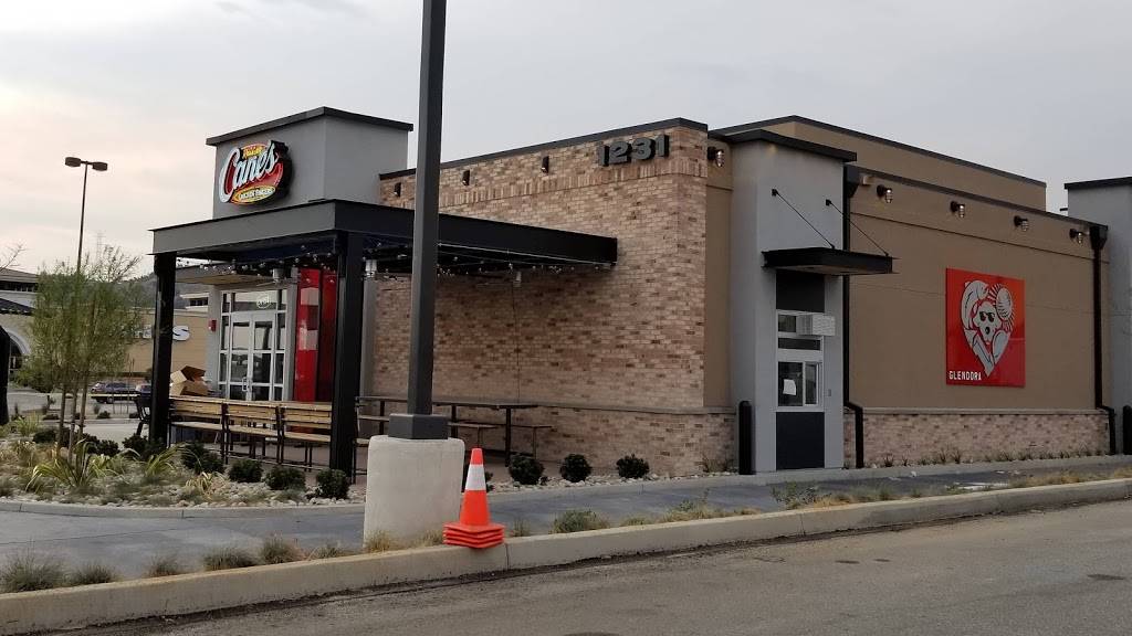 Raising Canes Chicken Fingers | meal takeaway | 1231 S Lone Hill Ave, Glendora, CA 91740, USA | 9093940864 OR +1 909-394-0864