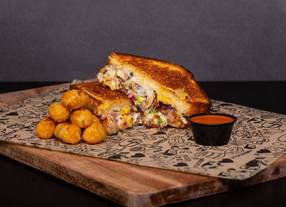 I Heart Mac & Cheese | restaurant | 2325 S University Dr, Davie, FL 33324, USA | 9548706467 OR +1 954-870-6467