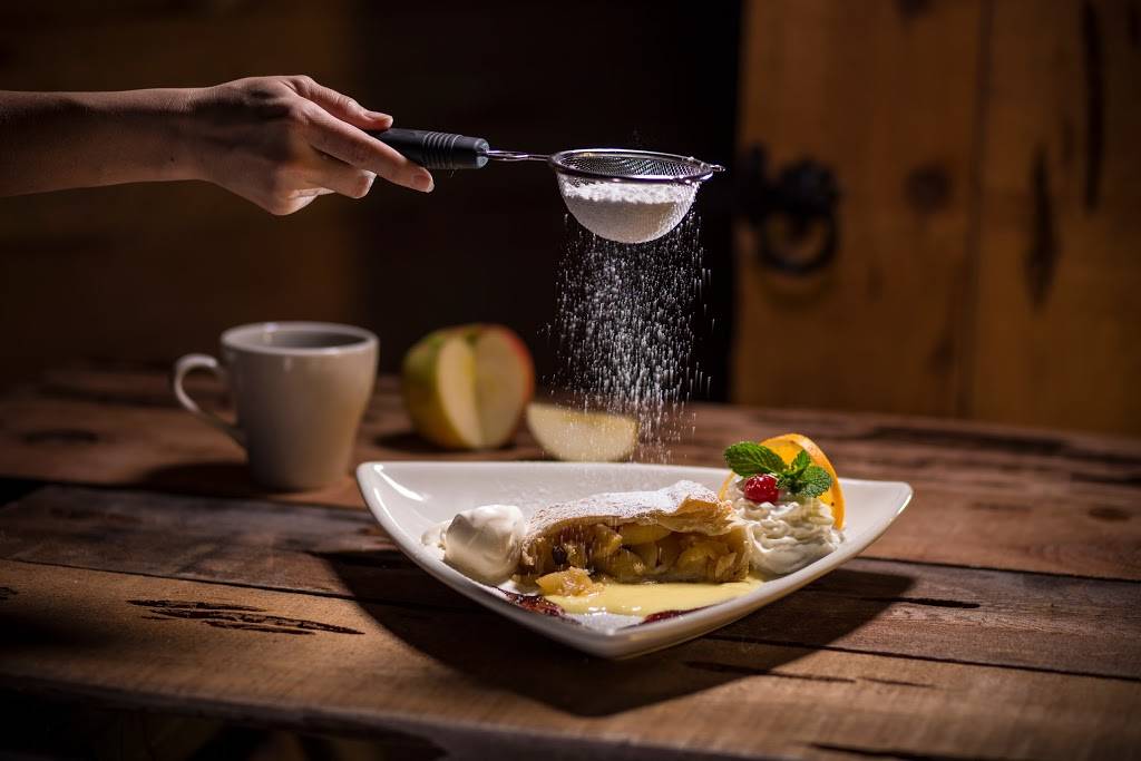 Old Castle Restaurant | restaurant | 3830 Sun City Center Blvd #107, Ruskin, FL 33573, USA | 8136333331 OR +1 813-633-3331