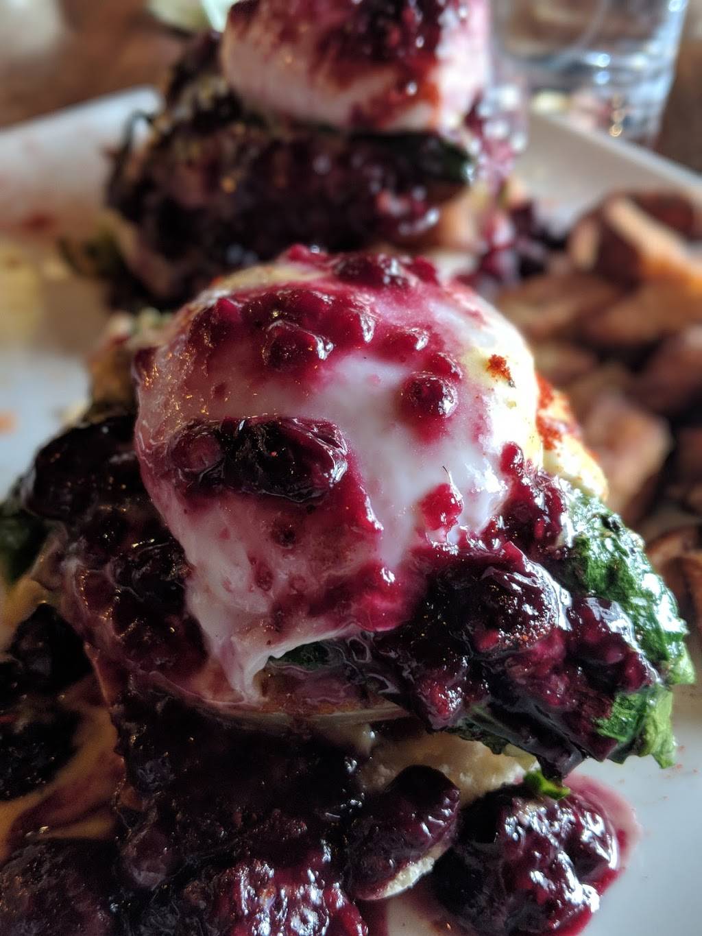 Rascals Tavern | restaurant | 2270 Golden Gate Dr, Greensboro, NC 27405, USA | 3369445527 OR +1 336-944-5527