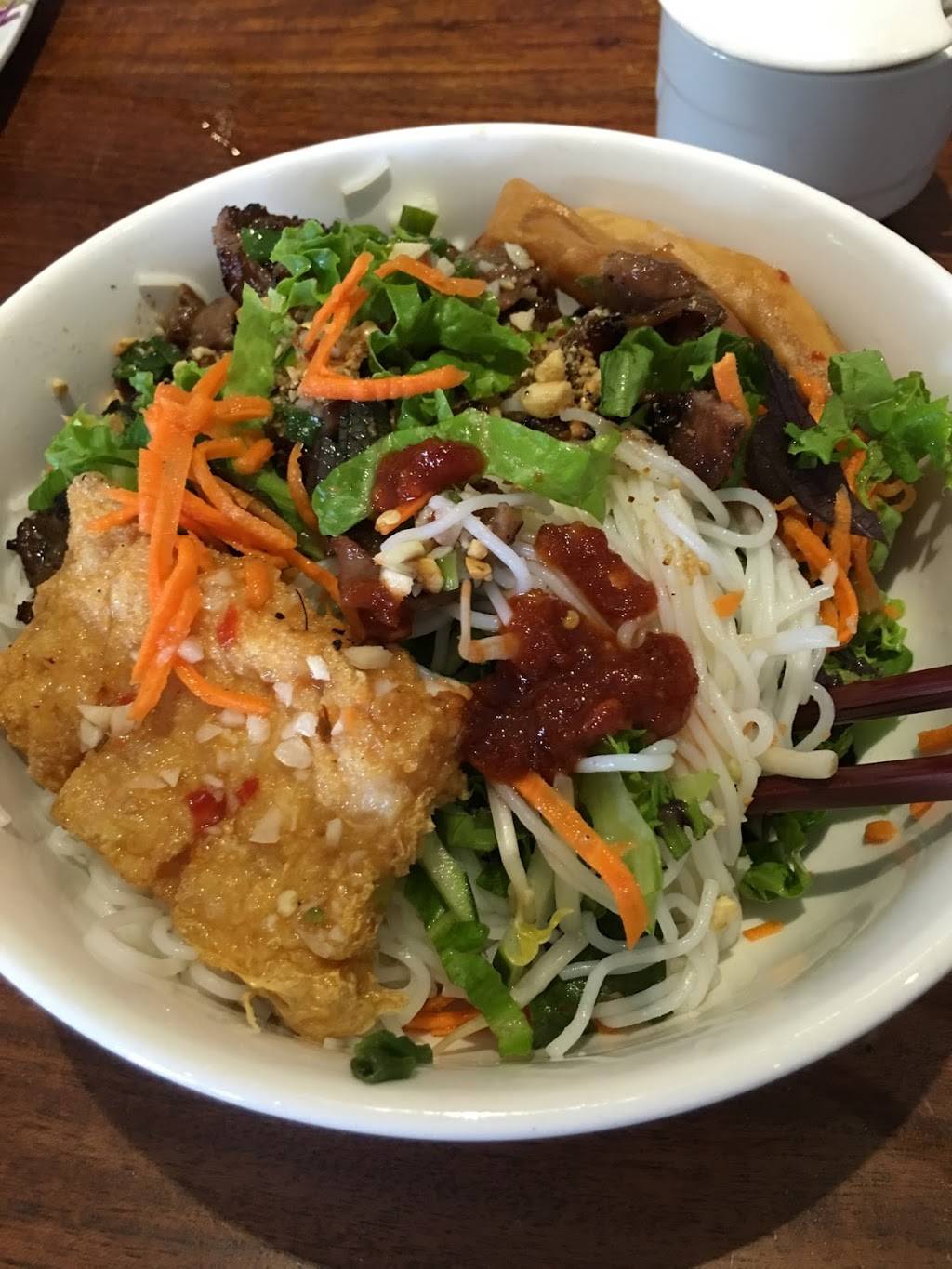 Summer Rolls | restaurant | 9016 Mission Dr, Rosemead, CA 91770, USA | 6262863370 OR +1 626-286-3370