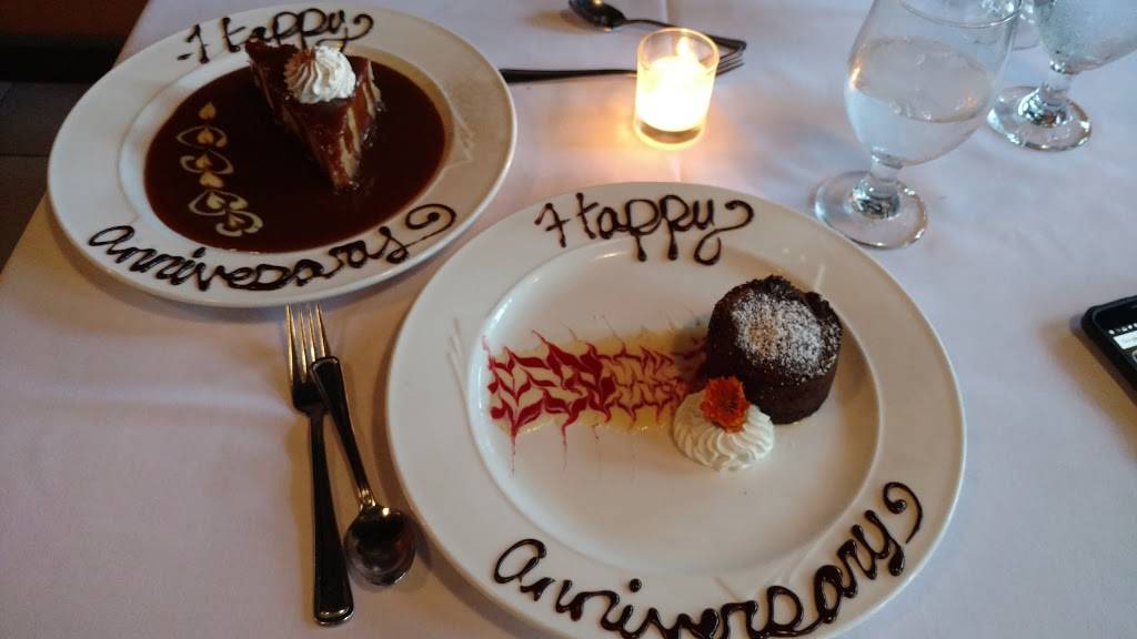 Russells Restaurant & Loft | restaurant | 3305 Monte Villa Pkwy, Bothell, WA 98021, USA | 4258928492 OR +1 425-892-8492