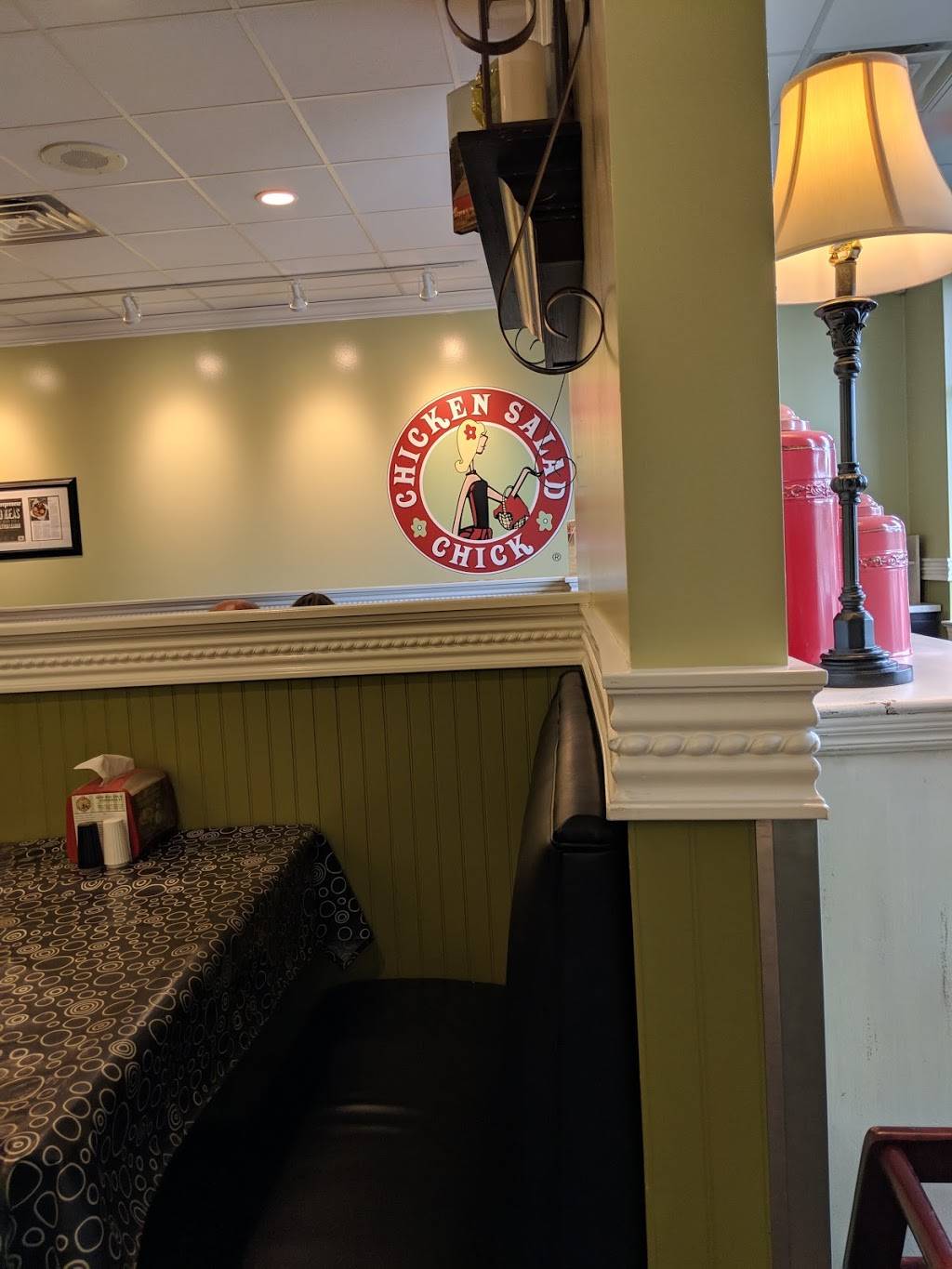 Chicken Salad Chick | restaurant | 1820 Gunbarrel Rd #200, Chattanooga, TN 37421, USA | 4233543043 OR +1 423-354-3043