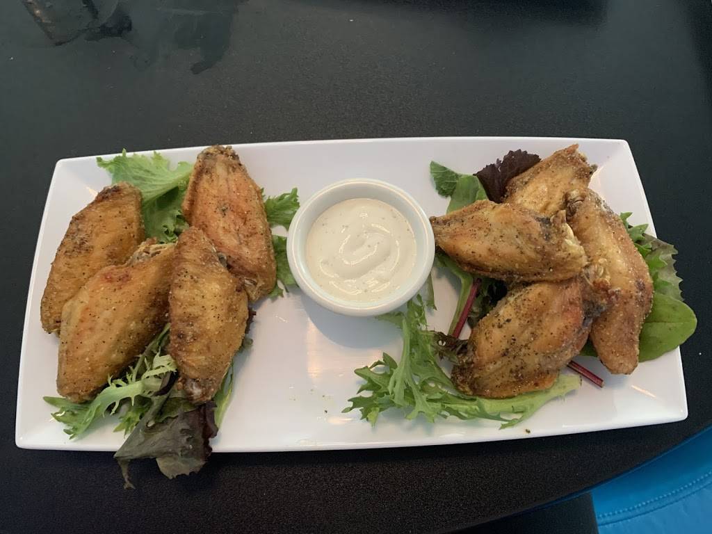 Hip Hop Crab - Seafood and Bar | restaurant | 4924 E Busch Blvd, Tampa, FL 33617, USA | 8132847500 OR +1 813-284-7500