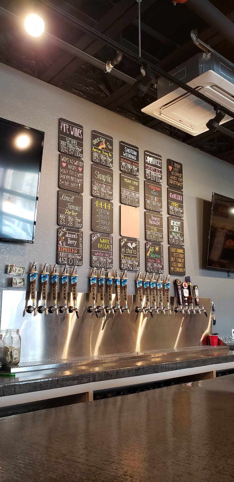 Mojave Brewing Company | restaurant | 107 S Water St #100, Henderson, NV 89015, USA | 7023083440 OR +1 702-308-3440