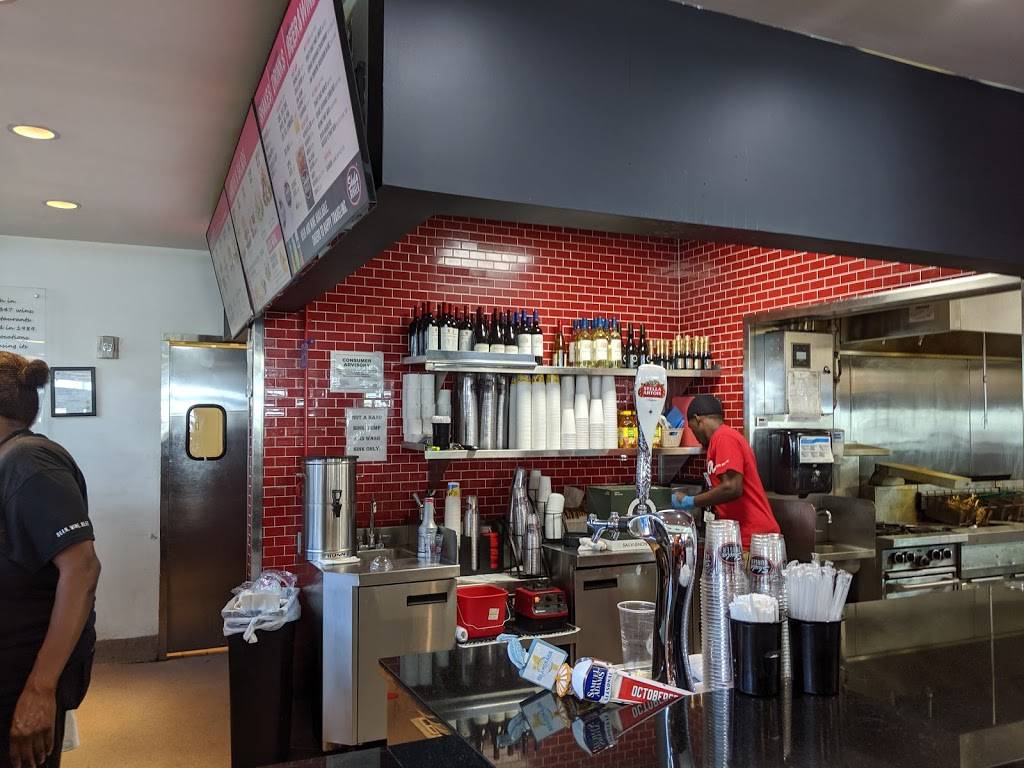 Shula Burger FTLD Airport | restaurant | FLL Terminal 1, Gate C, Fort Lauderdale, FL 33315, USA | 9543595054 OR +1 954-359-5054