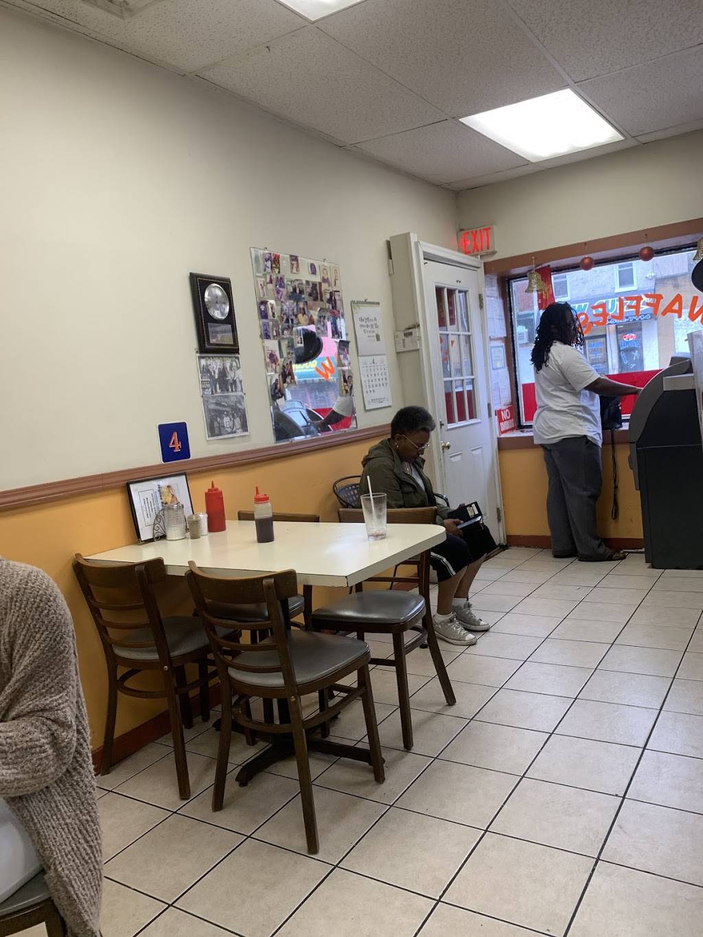 Skyline Restaurant | restaurant | 5655 Chew Ave, Philadelphia, PA 19138, USA | 2158490170 OR +1 215-849-0170