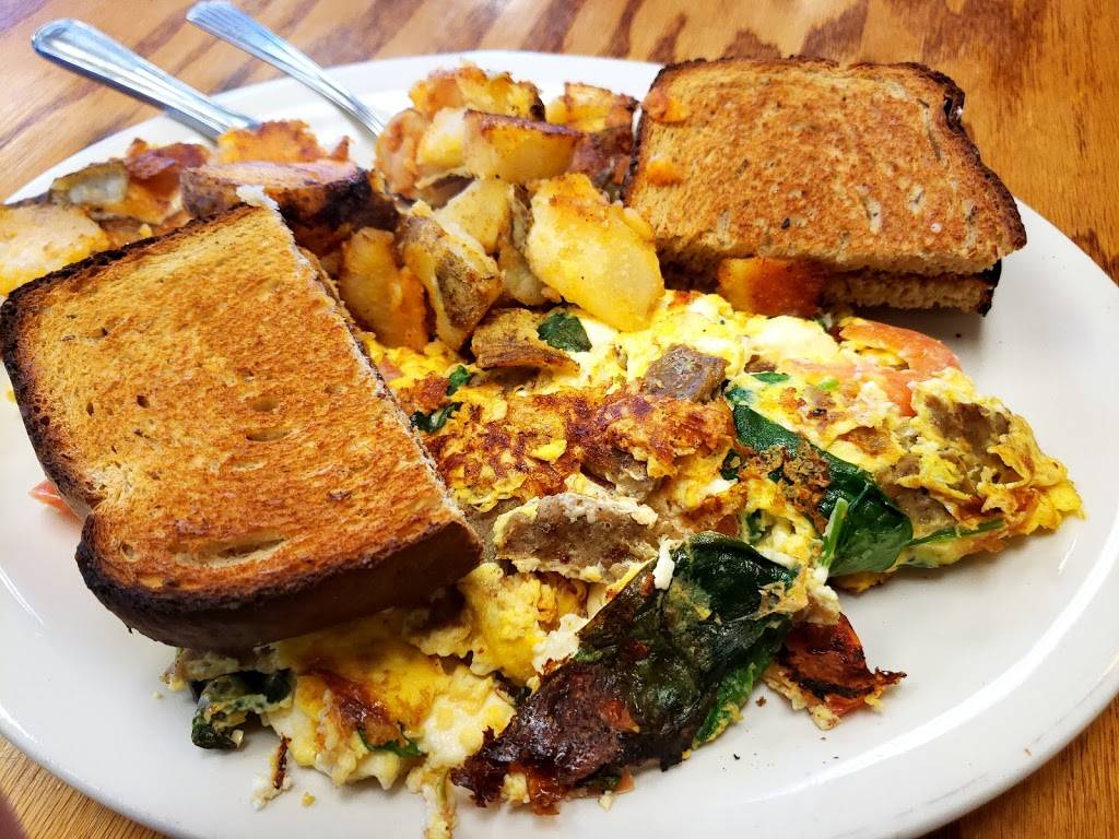 Chriss Pizza & Deli | restaurant | 85 Airport Rd, Hartford, CT 06114, USA | 8602960511 OR +1 860-296-0511