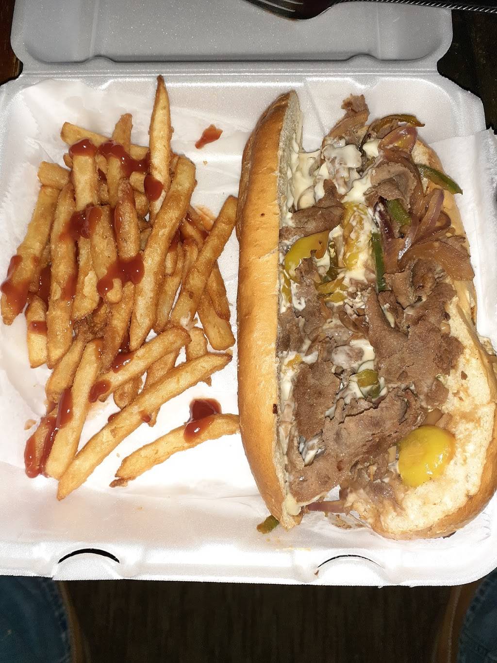 Crispy Fish & Chicken | restaurant | 4 E State St, Trenton, OH 45067, USA | 5134684033 OR +1 513-468-4033