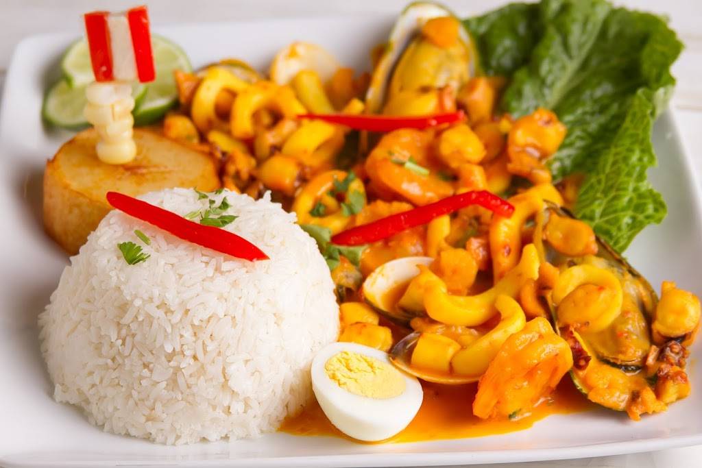Saltao Peruvian fare | restaurant | 7741 Colony Rd, Charlotte, NC 28226, USA | 7045426165 OR +1 704-542-6165