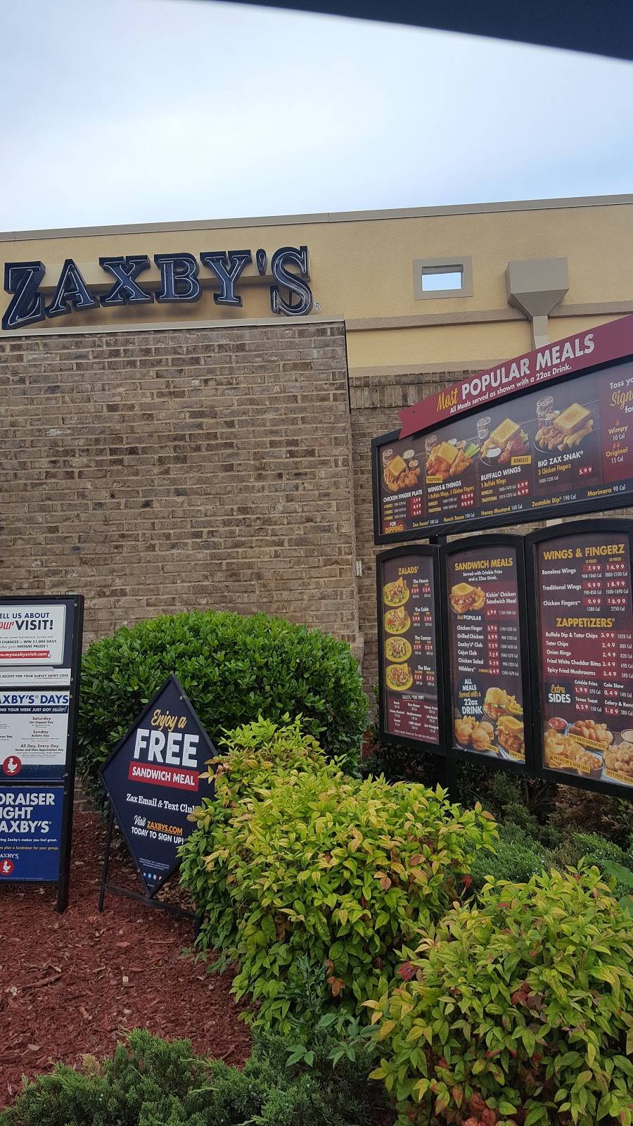 Zaxbys Chicken Fingers & Buffalo Wings | restaurant | 3270 Morrow Rd, Birmingham, AL 35235, USA | 2056610673 OR +1 205-661-0673