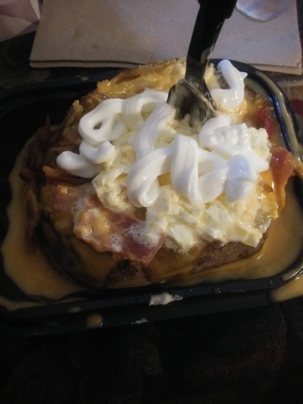 Wendys | restaurant | 2547 E Morris Blvd, Morristown, TN 37813, USA | 4235865744 OR +1 423-586-5744