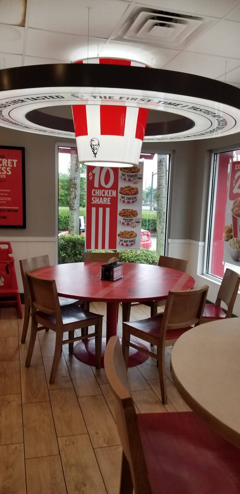 KFC | restaurant | 9551 Regency Square Blvd North, Jacksonville, FL 32225, USA | 9048050831 OR +1 904-805-0831