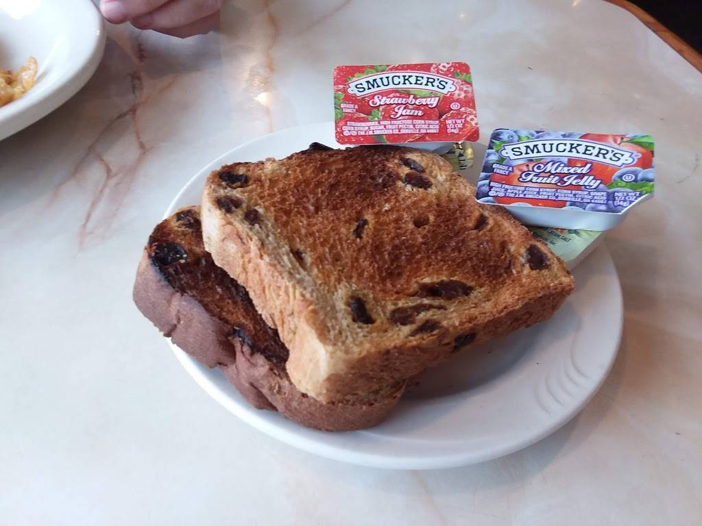 Dairyland Family Restaurant | restaurant | 716 Cottage Grove Rd, Madison, WI 53716, USA | 6082229232 OR +1 608-222-9232