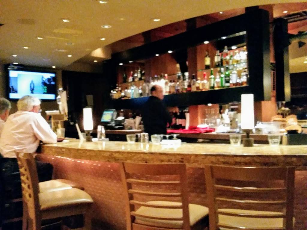 Finn & Porter - Alexandria Restaurant | restaurant | 5000 Seminary Rd, Alexandria, VA 22314, USA | 7033792346 OR +1 703-379-2346