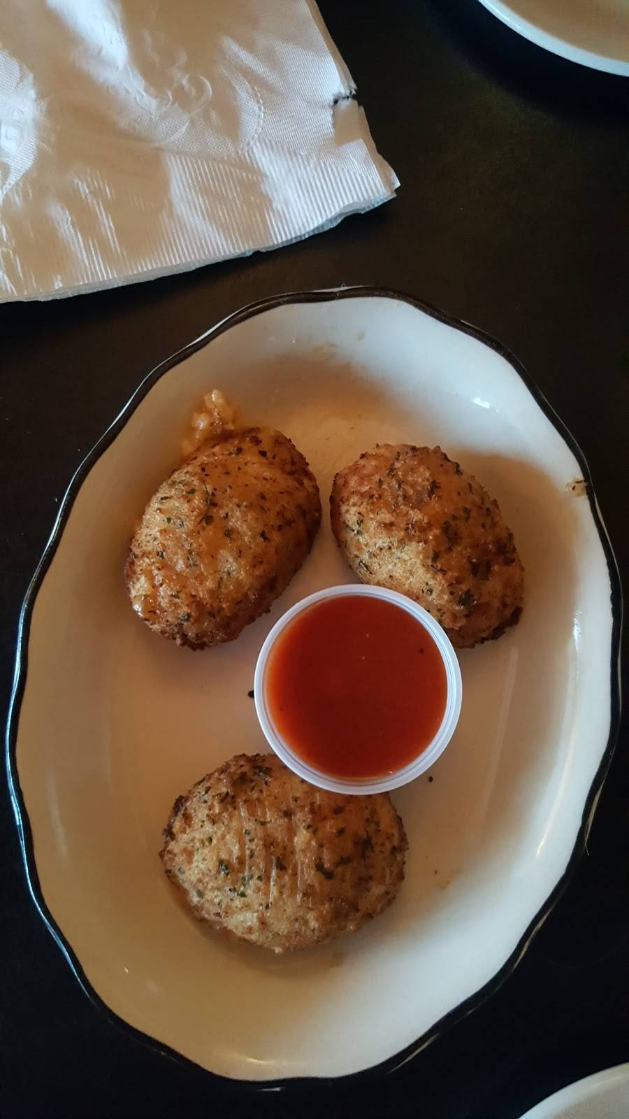 Ge-Angelos | restaurant | 823 Wheeler St #9, Ames, IA 50010, USA | 5152330959 OR +1 515-233-0959