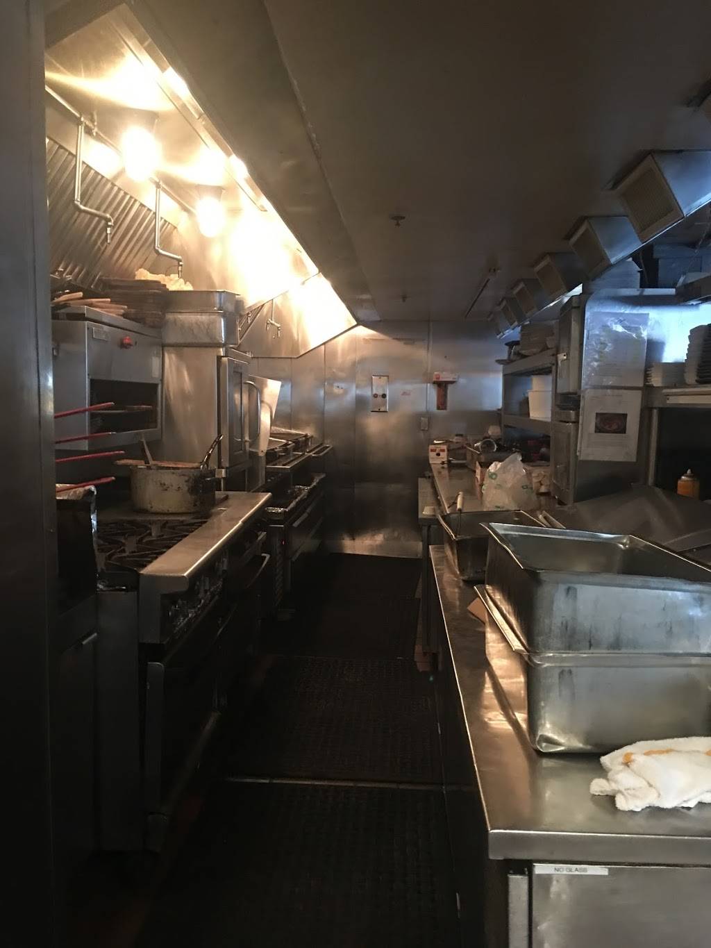 A&w cleaning services | restaurant | 327 W 68th St, Los Angeles, CA 90003, USA | 3233857990 OR +1 323-385-7990