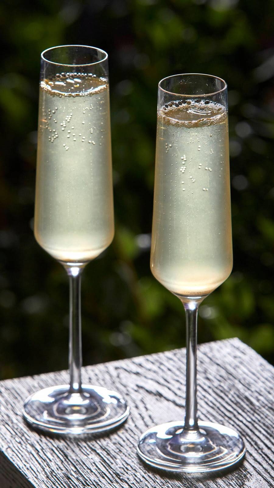 Topside Roof Deck | restaurant | 3300 Newport Blvd, Newport Beach, CA 92663, USA | 9495248500 OR +1 949-524-8500