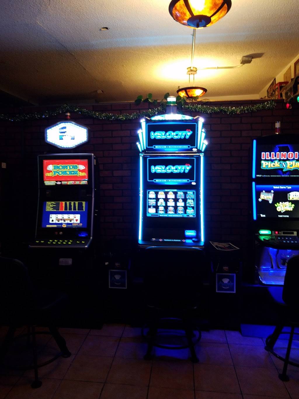 Nicks Pizza | restaurant | 10507 S Ridgeland Ave, Chicago Ridge, IL 60415, USA | 7084254868 OR +1 708-425-4868