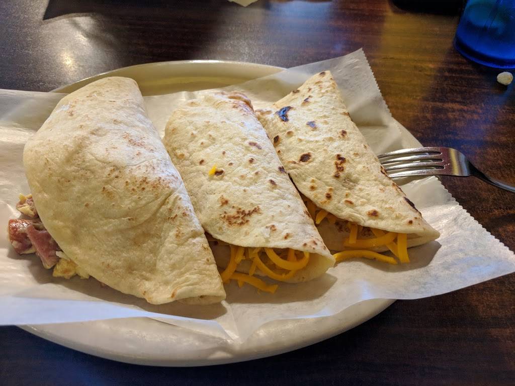 Dos Julios Mexican Restaurant | restaurant | 2031 McCauley Ave, San Antonio, TX 78224, USA | 2109242361 OR +1 210-924-2361