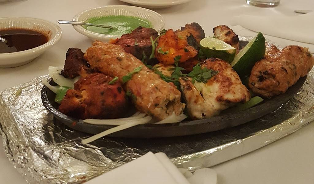 Southern Spice | restaurant | 1635 Hillside Avenue, New Hyde Park, NY 11040, USA | 5162165448 OR +1 516-216-5448