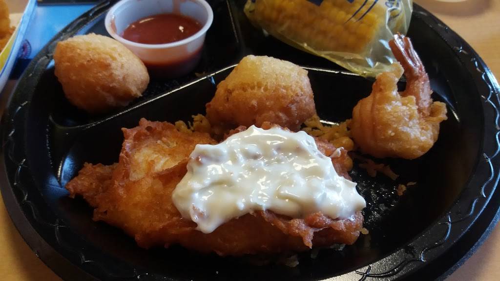 Long John Silvers | restaurant | 1000 Green Blvd, Aurora, IN 47001, USA | 8129263444 OR +1 812-926-3444