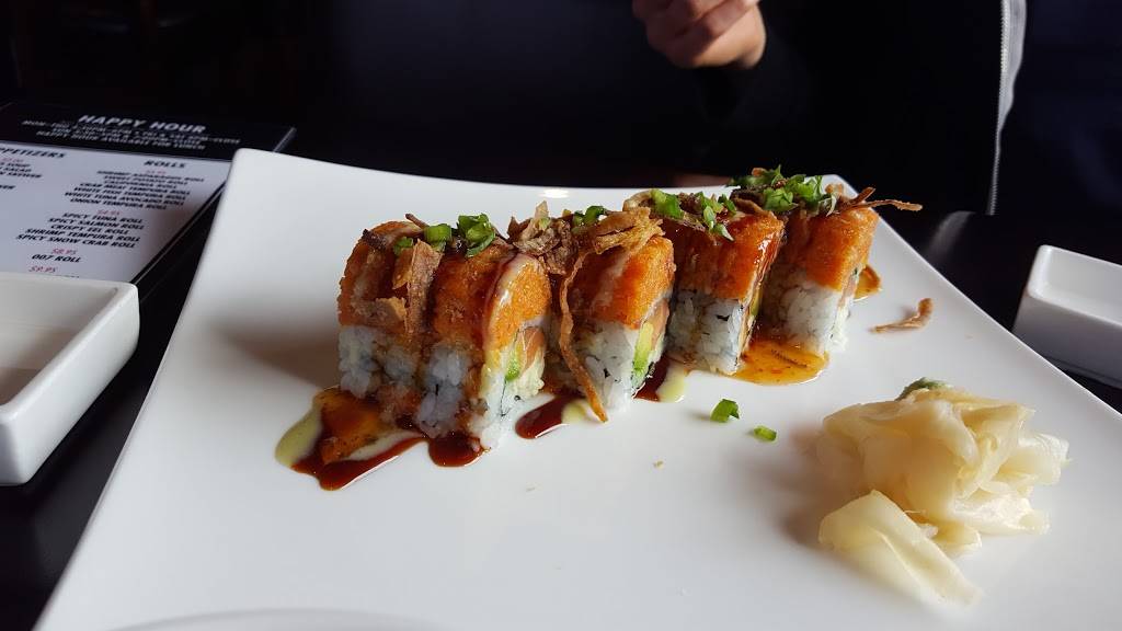 Ooka Sushi & Asian Bistro And Delivery | meal delivery | 6520 150th St W #400, Apple Valley, MN 55124, USA | 9529976652 OR +1 952-997-6652